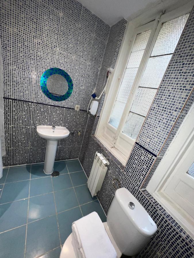Hostal Abaaly Madryt Zewnętrze zdjęcie