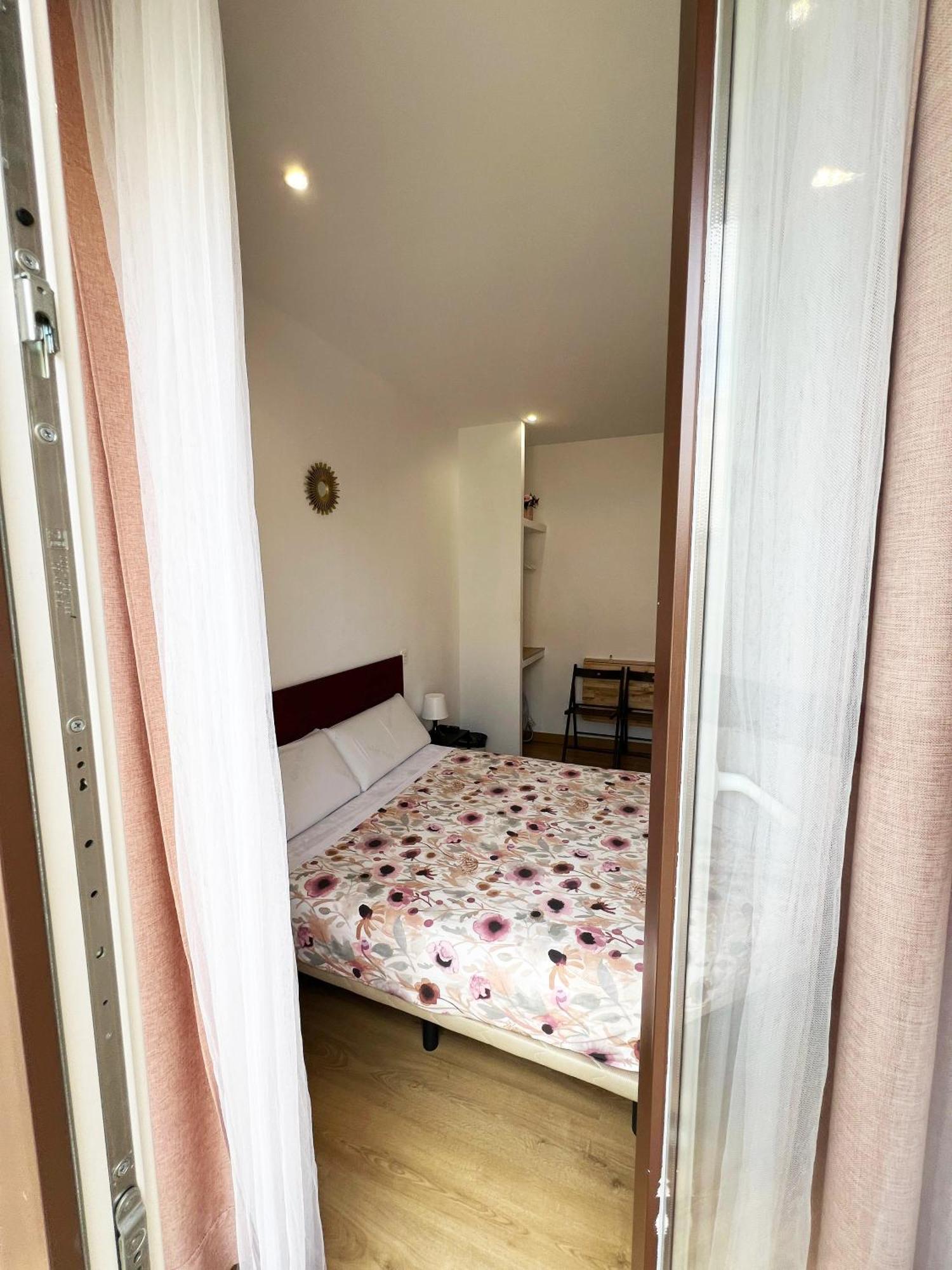 Hostal Abaaly Madryt Zewnętrze zdjęcie